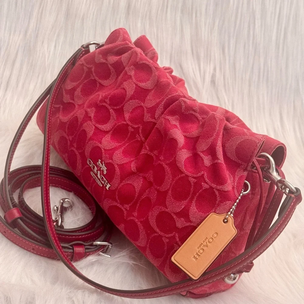 NWT Coach Faye Shoulder Bag In Signature Denim CDB93 denim in Silver/True Red - Picture 4 of 16